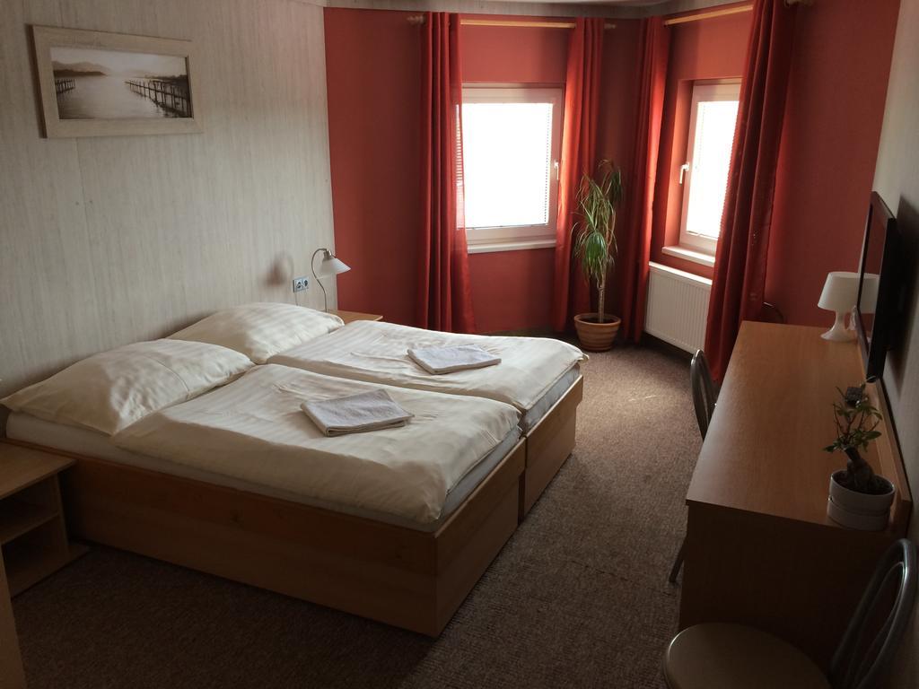 Hotel Pohadka Most Værelse billede