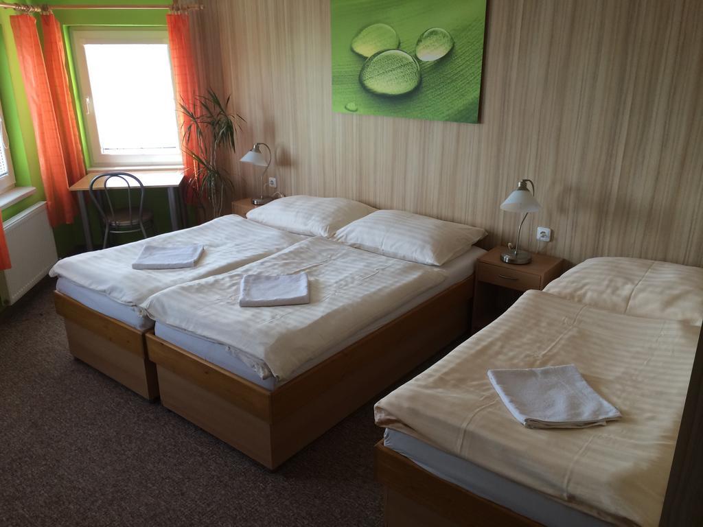 Hotel Pohadka Most Værelse billede